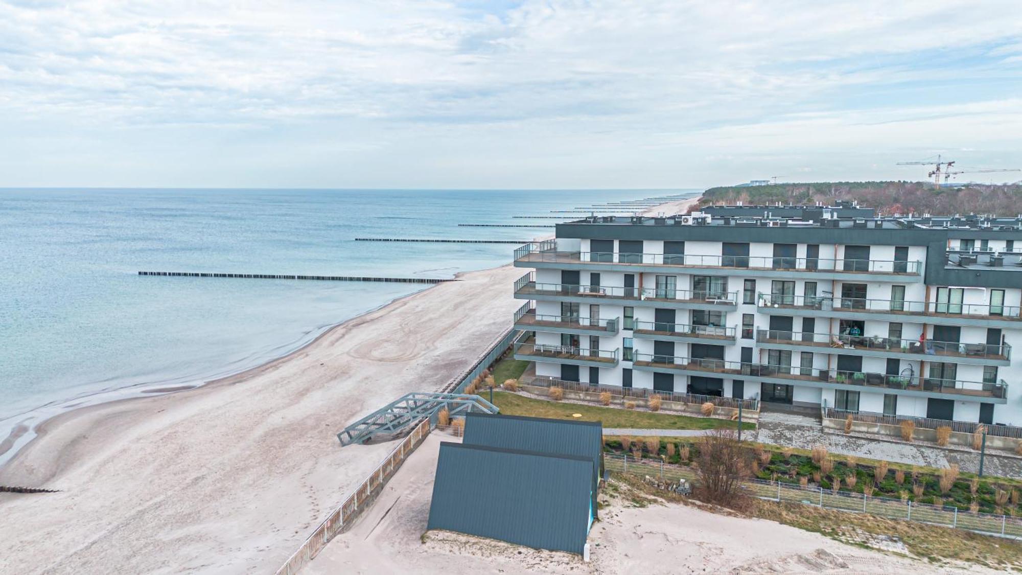 Seaview Plaza Apartment Dziwnow Exterior photo